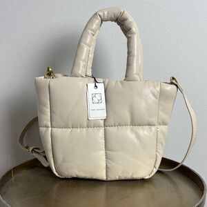 Boutique Puffer Tote bag NWT